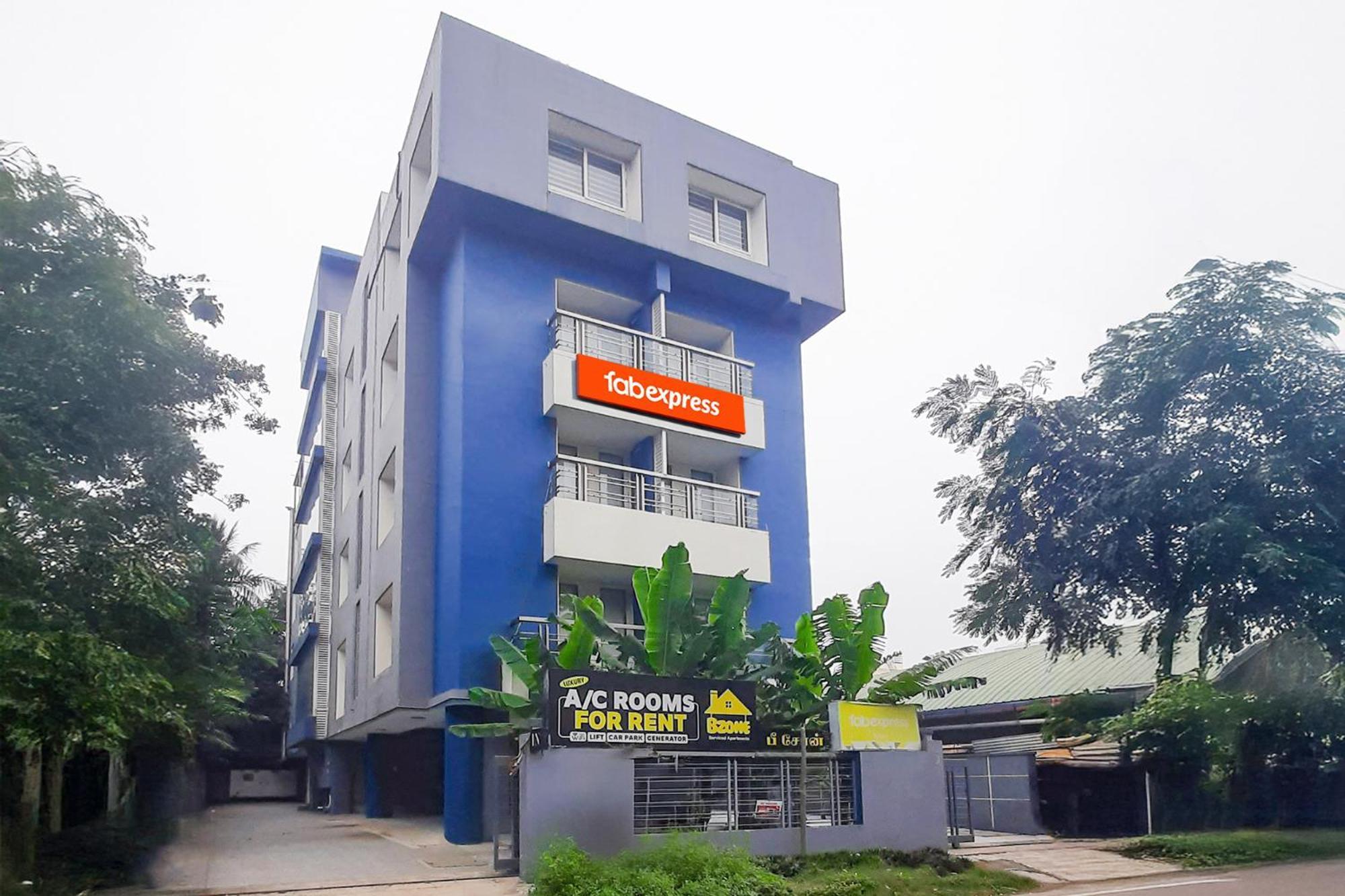 Fabexpress B Zone - Nr Us Consulate Hotel Madras Buitenkant foto